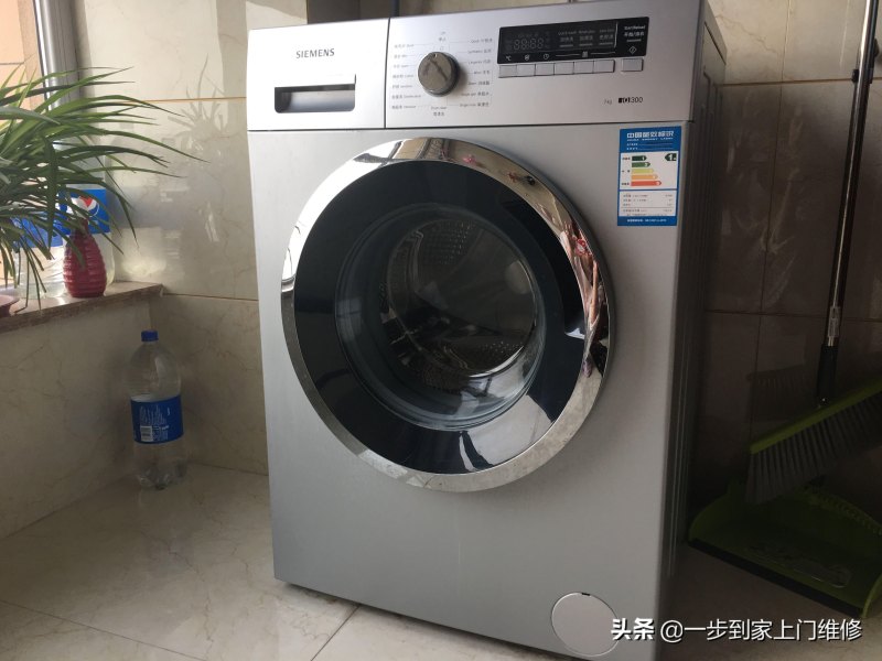 西门子洗衣机门打不开了怎么解锁（西门子洗衣机门打不开解锁步骤）