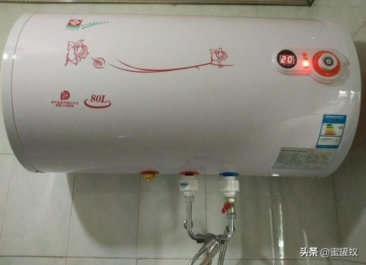 热水器漏水怎么处理（热水器漏水了维修方法）
