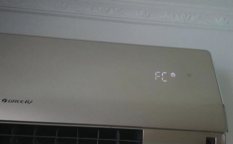 空调fo故障灯怎么消除（空调出现F0故障代码的维修方法）