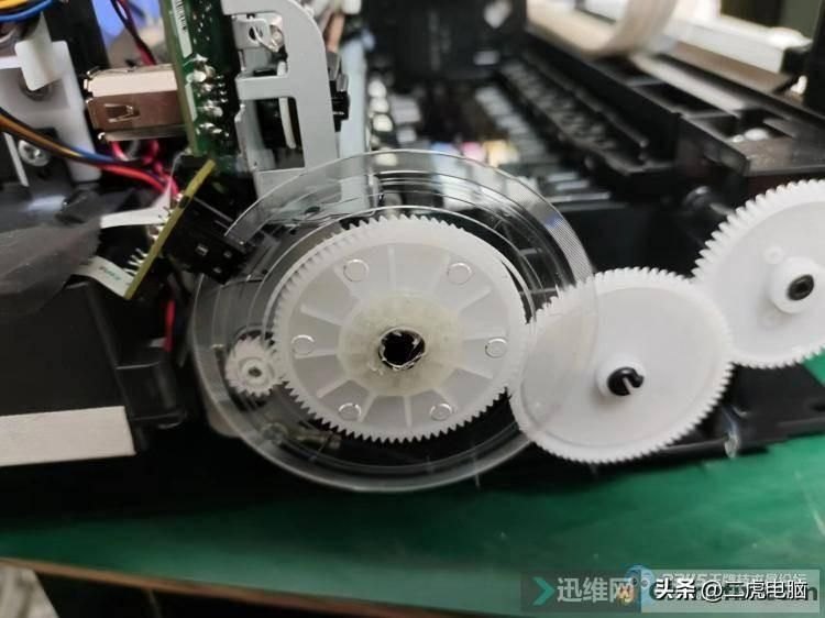 epson打印机双灯闪解决方法（爱普生喷墨打印机故障灯全闪处理技巧）