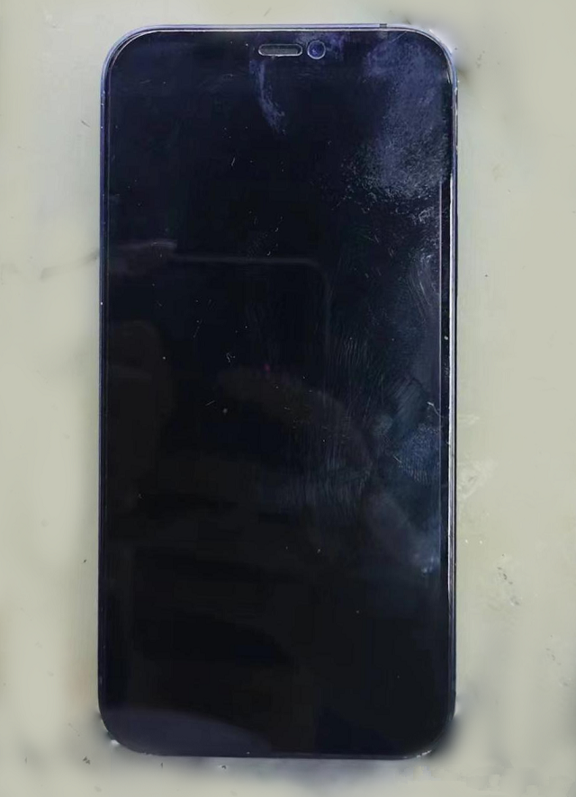 为什么手机充不进去电苹果（解决iPhone手机不能充电的方法）