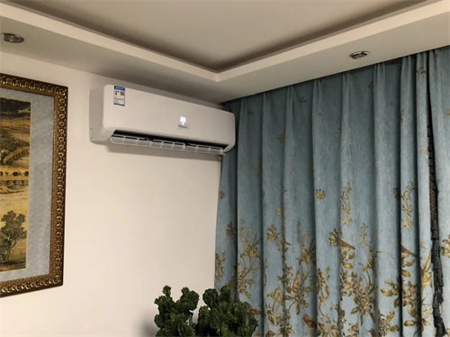 空调制热粗管烫手是缺氟吗