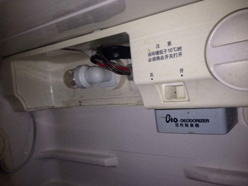 冰箱的灯不亮是怎么回事