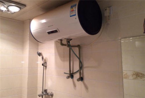 热水器关了水还在燃烧是怎么回事